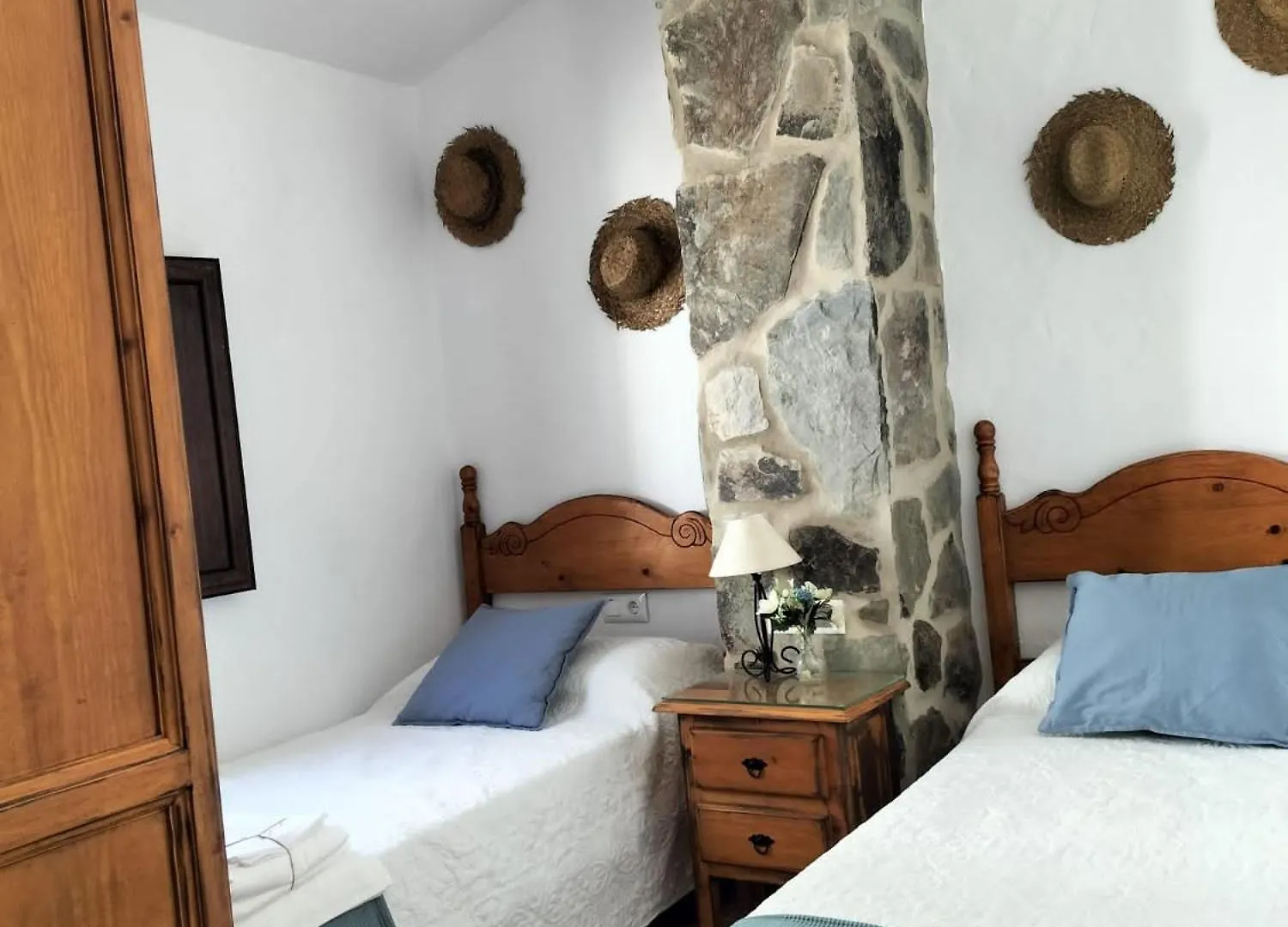 Holiday home Casita Payoya Grupo Ac Gestion Villa Villaluenga Del Rosario Spain